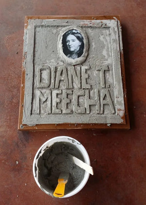 Direct Colors DIY Halloween Tombstone