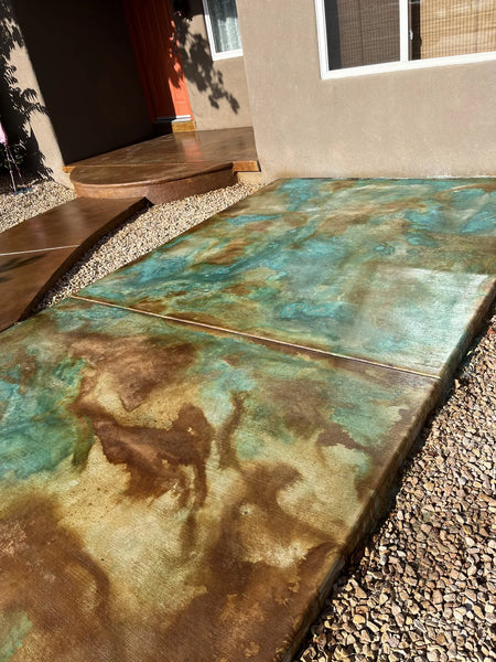 This walkway is transformed with EverStain, where English Red and Seagrass hues meld to create an eye-catching entrance