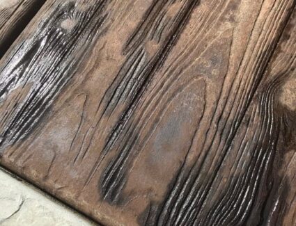 Aplying English Red and Cola accents to Coffee Brown base color Aplying English Red and Cola accents to Coffee Brown base color