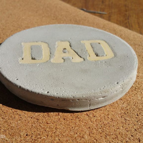 DIY Father's Day Concrete Coasters DIY Father's Day Concrete Coasters