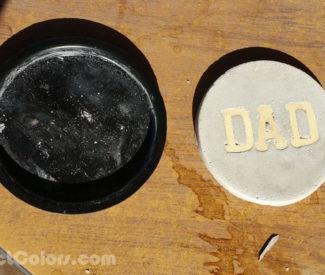 DIY Concrete Coasters - Remove Mold DIY Concrete Coasters - Remove Mold
