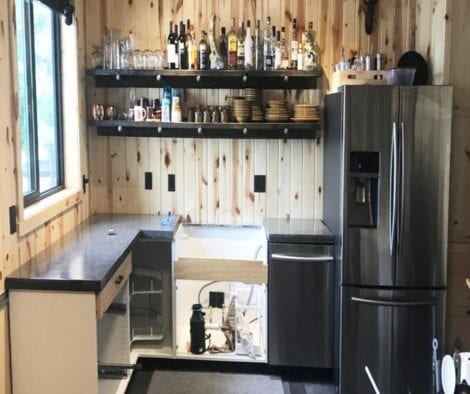 Integrally Colored Poured-in-Place Kitchen Concrete Countertop