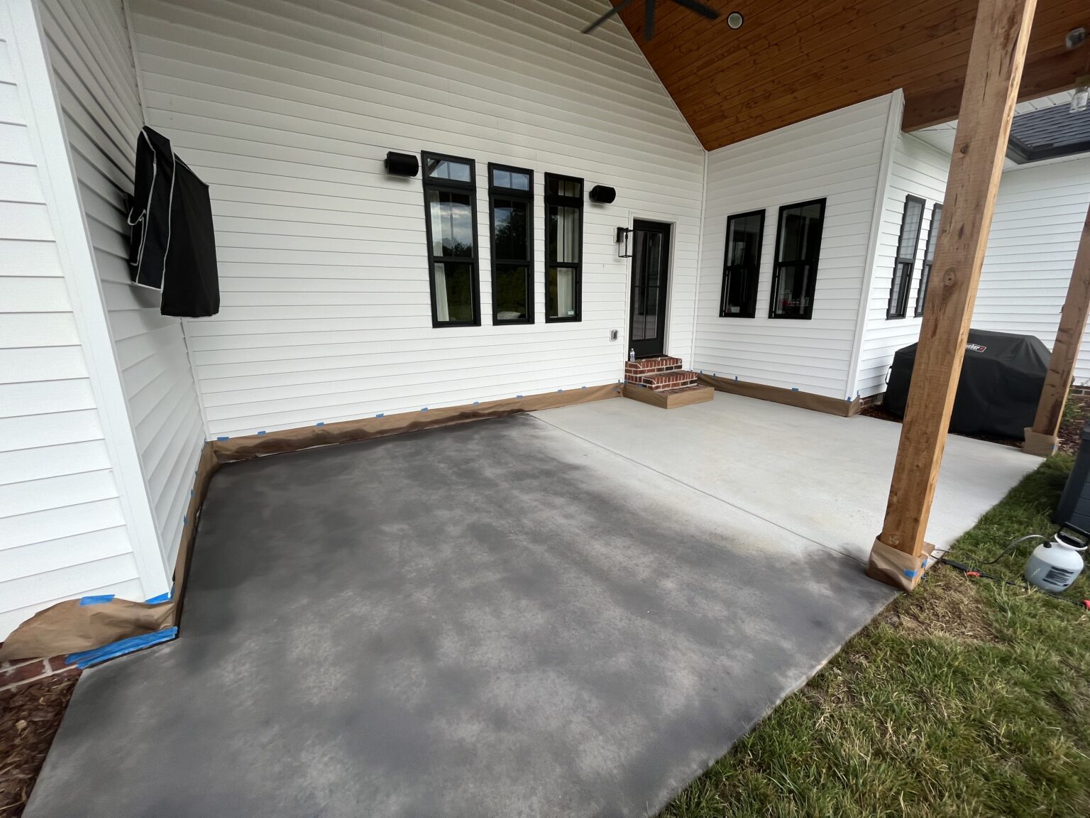 Gray Concrete Stain for Your Outdoor Spaces