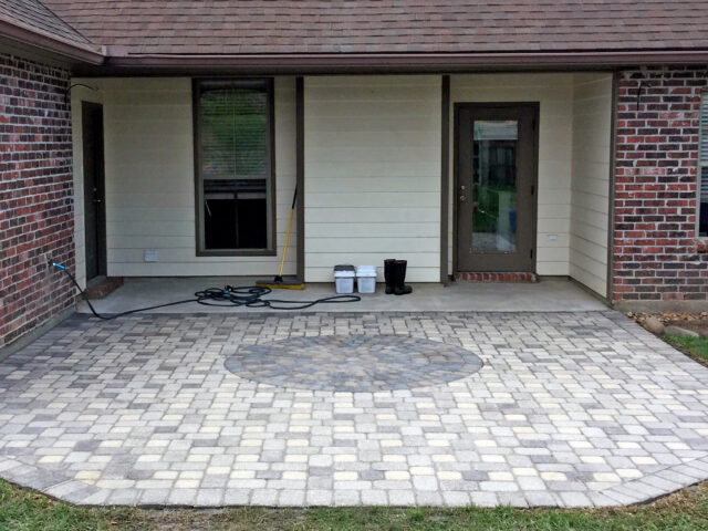 Faded Patio Concrete Pavers