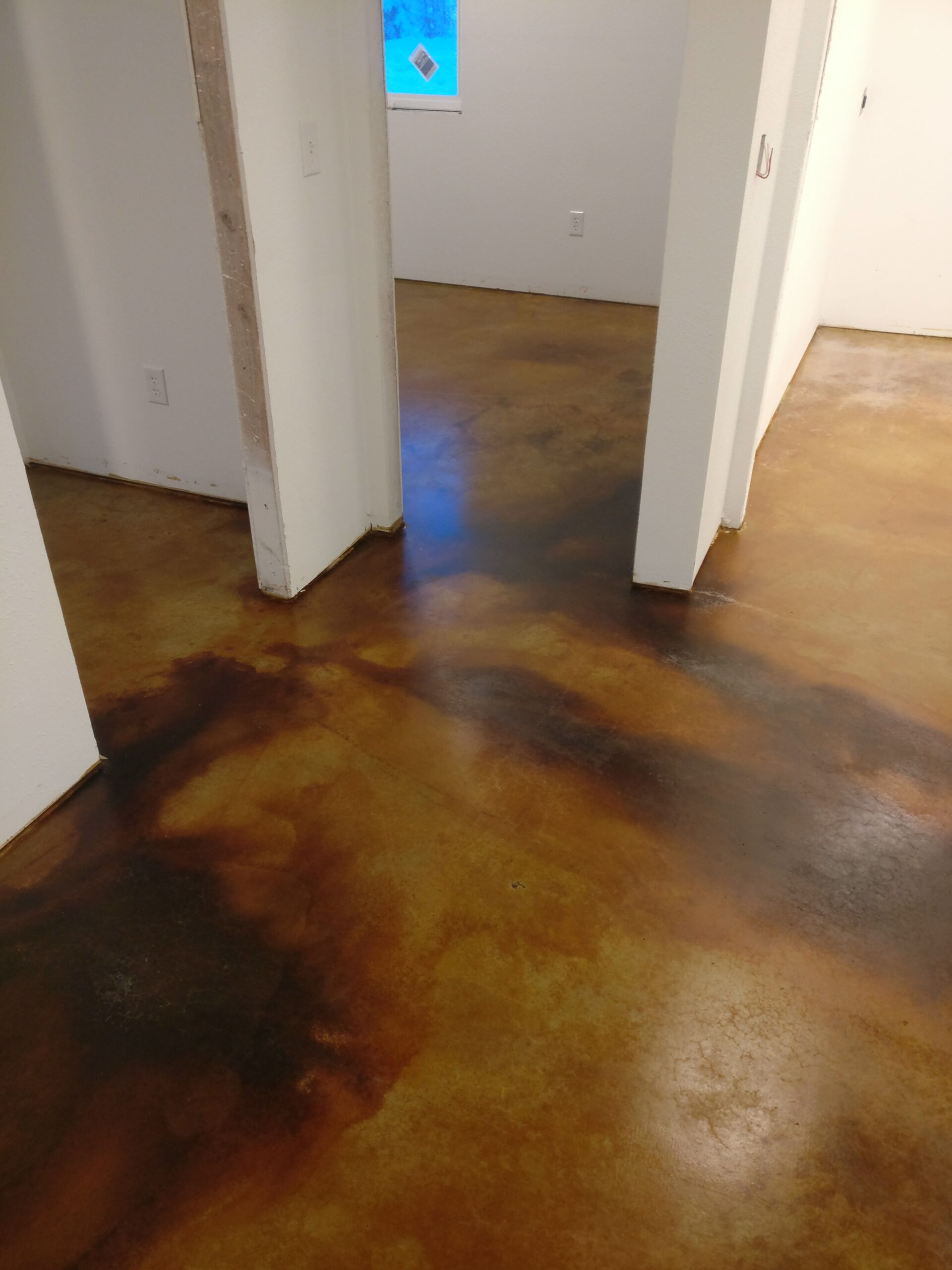 Malayan Buff, Coffee Brown, Desert Amber EverStain Acid Stains on Concrete Floor