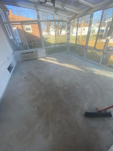 Preparing sunroom flooring for dye application