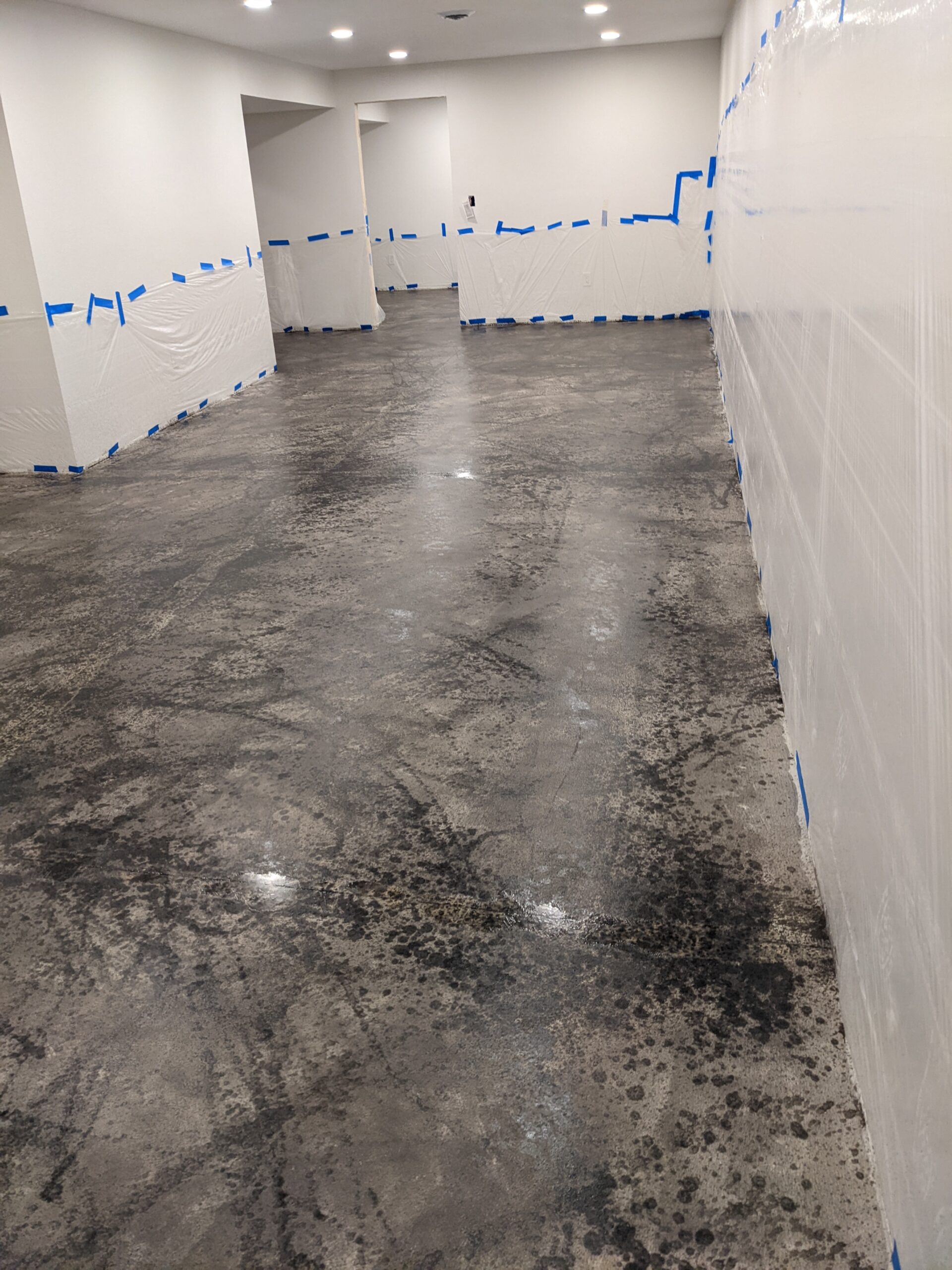 AcquaTint Basement Floor Gray Over Charcoal Graffiti Pattern Scaled 