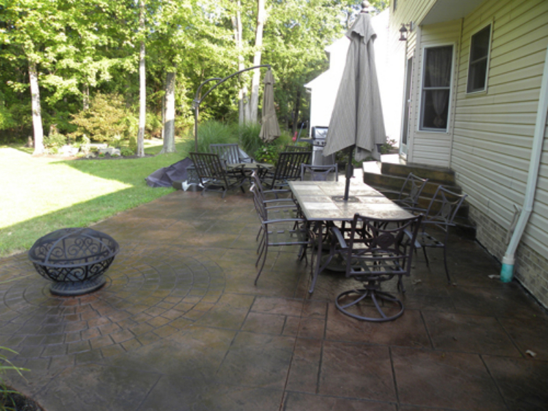 Antiquing Chocolate Stained Stamped Concrete Patio