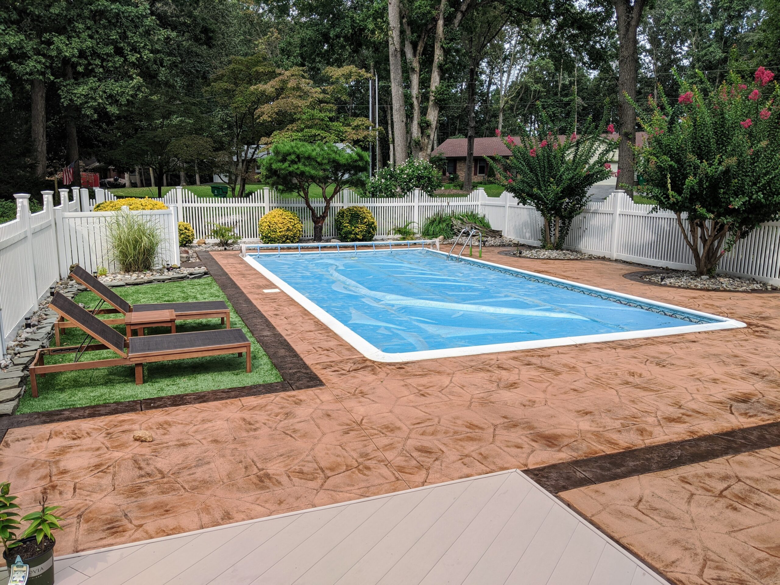 Selecting the Best Pool Concrete Deck Stain: A How-To Guide