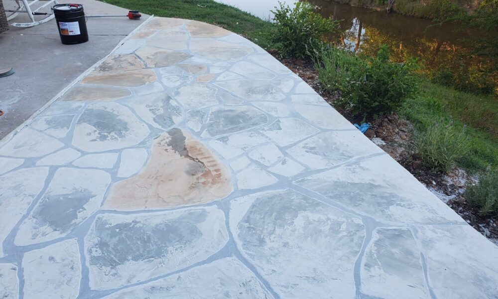 Faux Flagstone on Concrete Patio