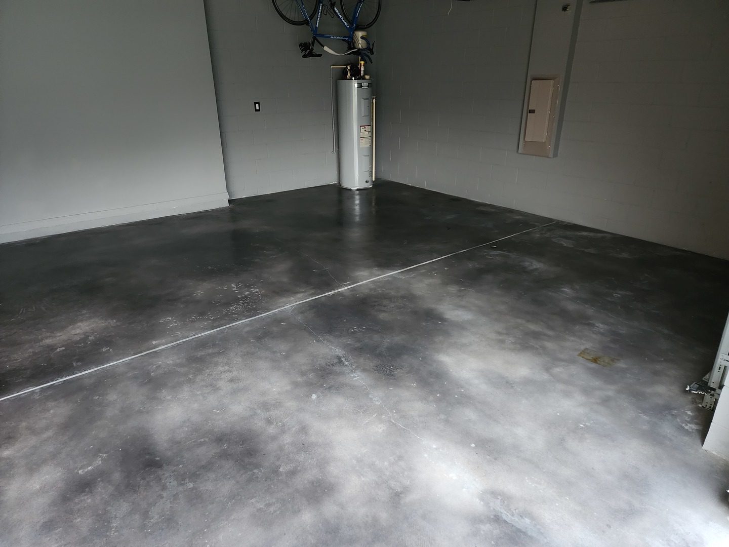 Dye stained concrete garage floor