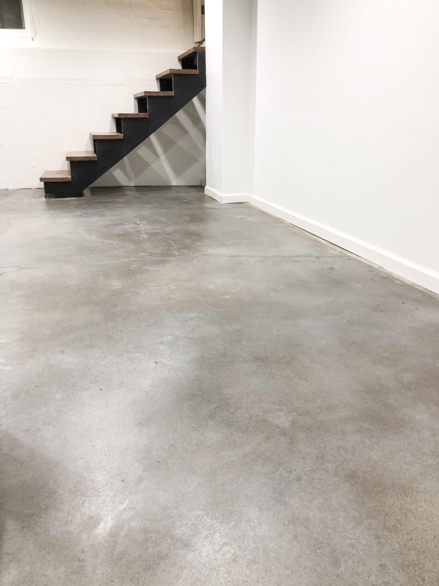 Color Interior Concrete Floors with Concrete Dye