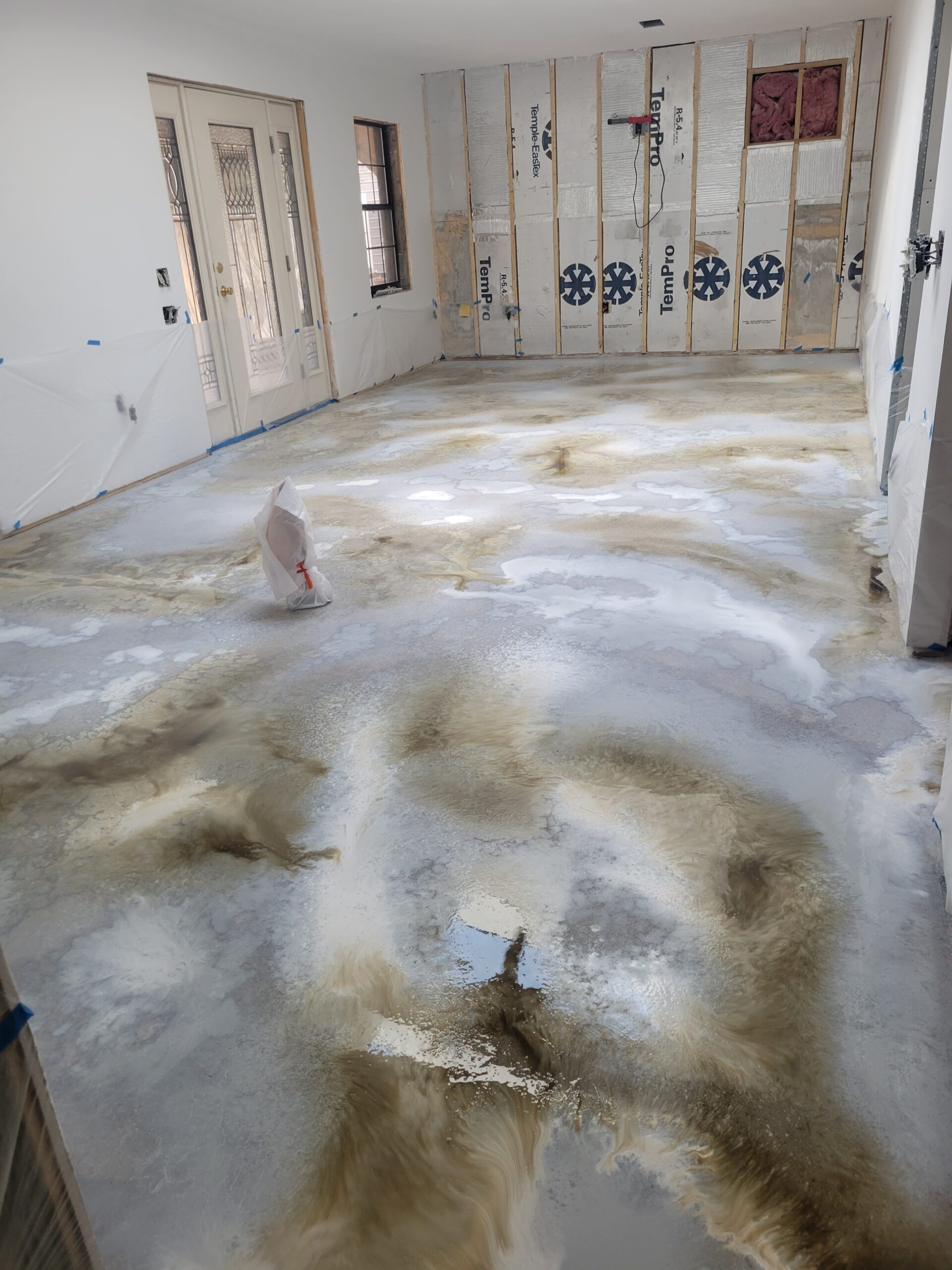 colorwave-stains-second-coat-silver-stone-gray-white-residential-concrete-floor Second Coat of Silver and White with Stone Gray Wet-on-Wet Application on Concrete Floor