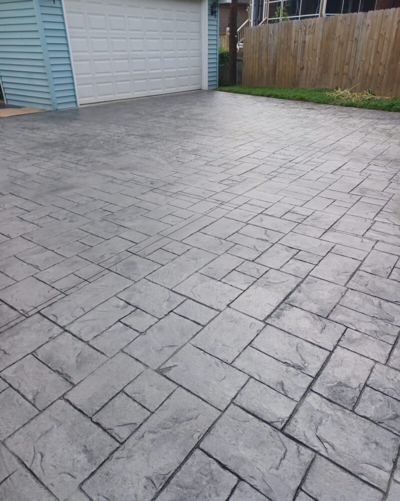 Driveway following the first application of EasySeal Satin